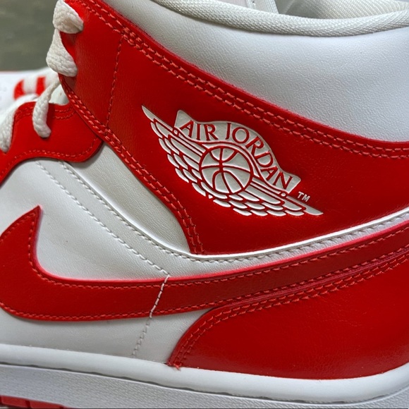 Air Jordan 1 Mid Retro Habanero Red BQ6472-116 WMNS - Picture 8 of 11